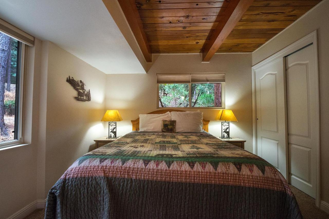 Villa Sierra Springs Oakhurst Exterior foto
